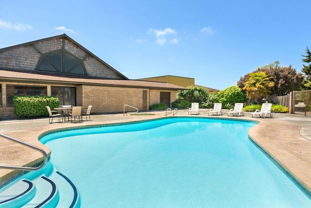 Ramada By Wyndham 3* Arcata